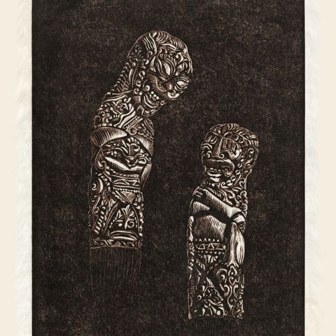 A painting by Reijer Stolk depiciting two wood carvings in the shape of ghostly apparitions with exaggerated expressions on their faces.